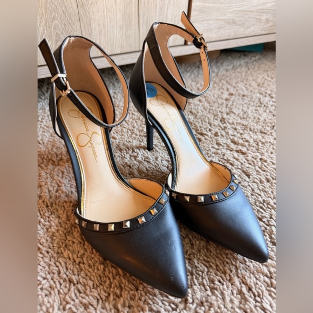 Jessica Simpson Black Studded Ankle-Strap Pointed-Toe Pumps size 7.5